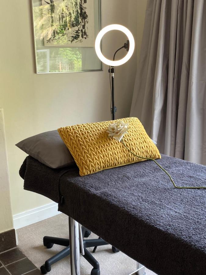 Vair'S Place Guest House In Sandton Paulshof - Apartment, Lux Suites & Spa Johannesburg Eksteriør billede