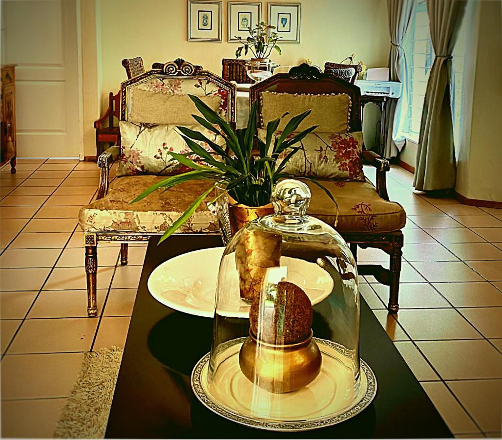 Vair'S Place Guest House In Sandton Paulshof - Apartment, Lux Suites & Spa Johannesburg Eksteriør billede