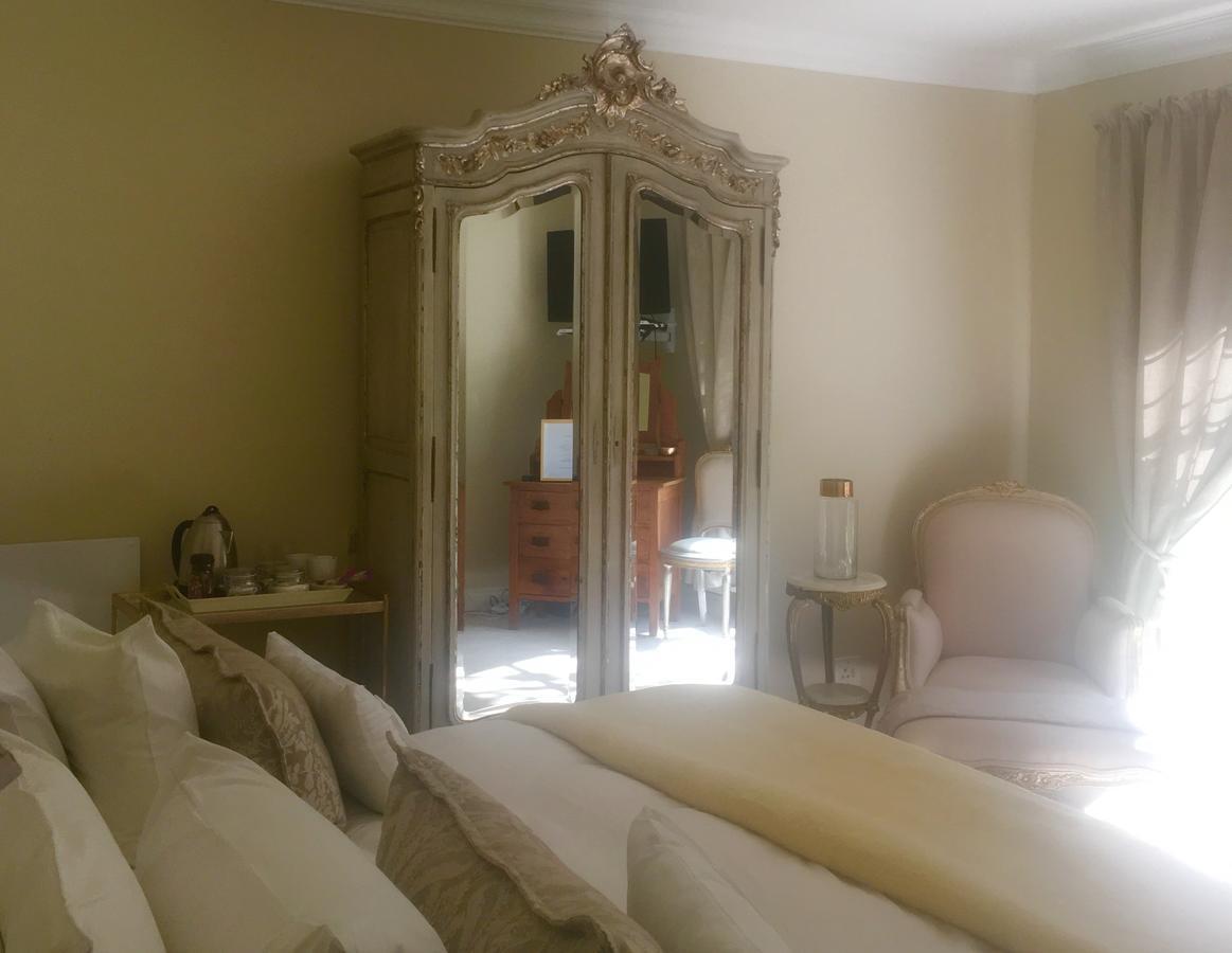 Vair'S Place Guest House In Sandton Paulshof - Apartment, Lux Suites & Spa Johannesburg Eksteriør billede