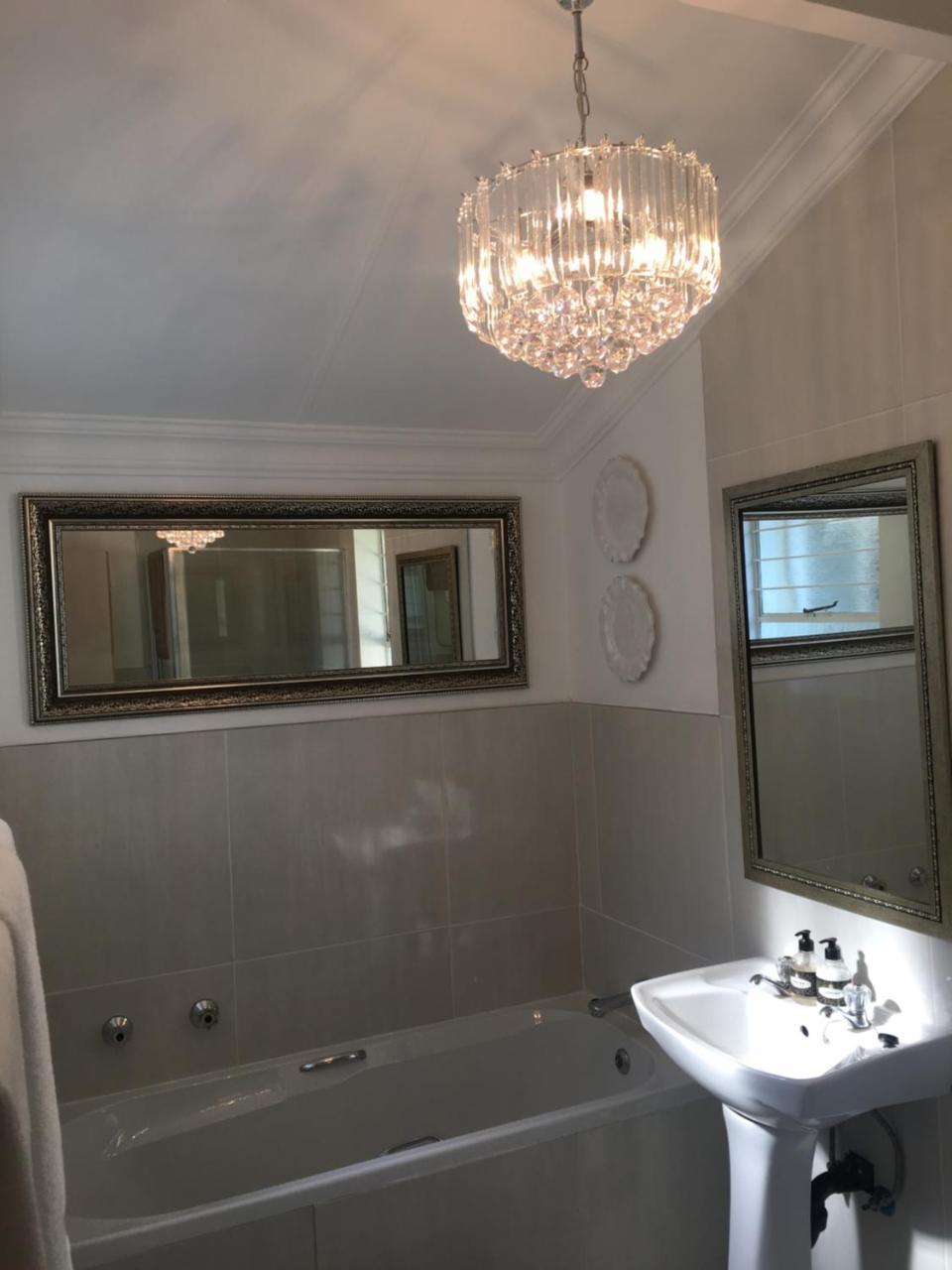 Vair'S Place Guest House In Sandton Paulshof - Apartment, Lux Suites & Spa Johannesburg Eksteriør billede