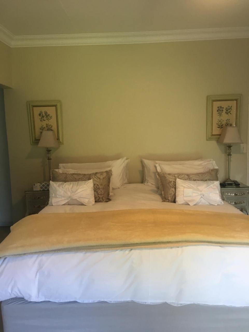 Vair'S Place Guest House In Sandton Paulshof - Apartment, Lux Suites & Spa Johannesburg Eksteriør billede