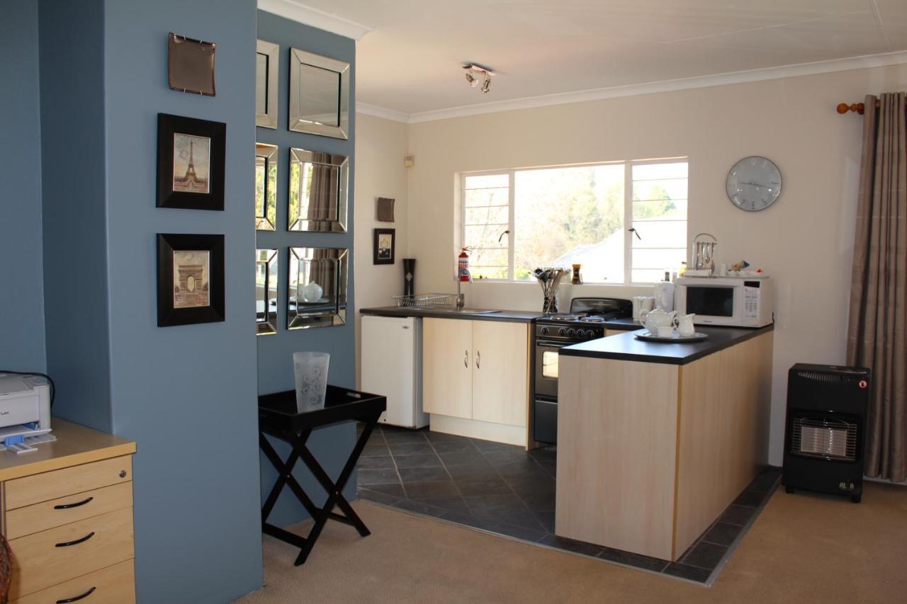 Vair'S Place Guest House In Sandton Paulshof - Apartment, Lux Suites & Spa Johannesburg Eksteriør billede