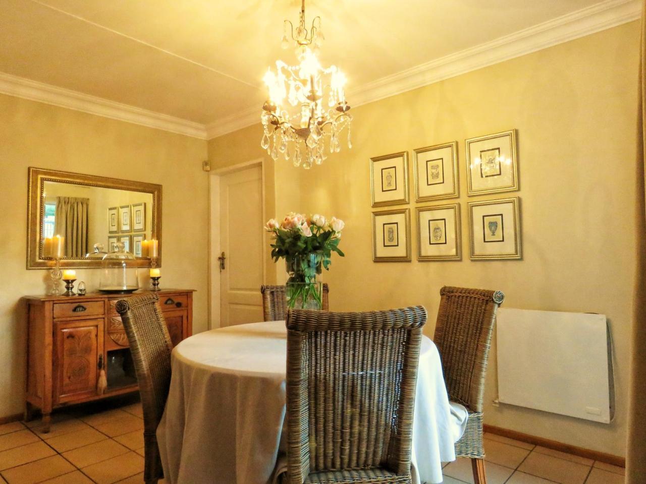 Vair'S Place Guest House In Sandton Paulshof - Apartment, Lux Suites & Spa Johannesburg Eksteriør billede