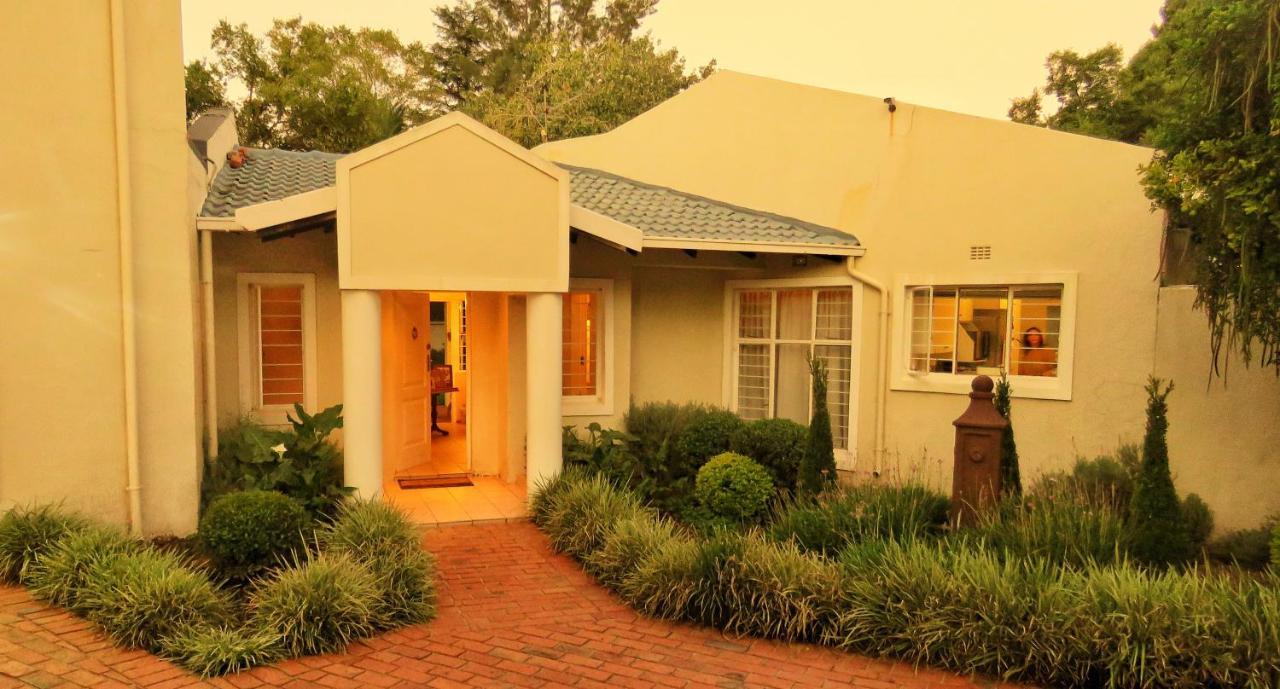 Vair'S Place Guest House In Sandton Paulshof - Apartment, Lux Suites & Spa Johannesburg Eksteriør billede